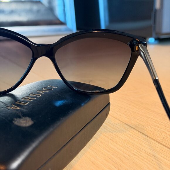 Versace Medusa Cat-eye Sunglasses - Picture 2 of 5